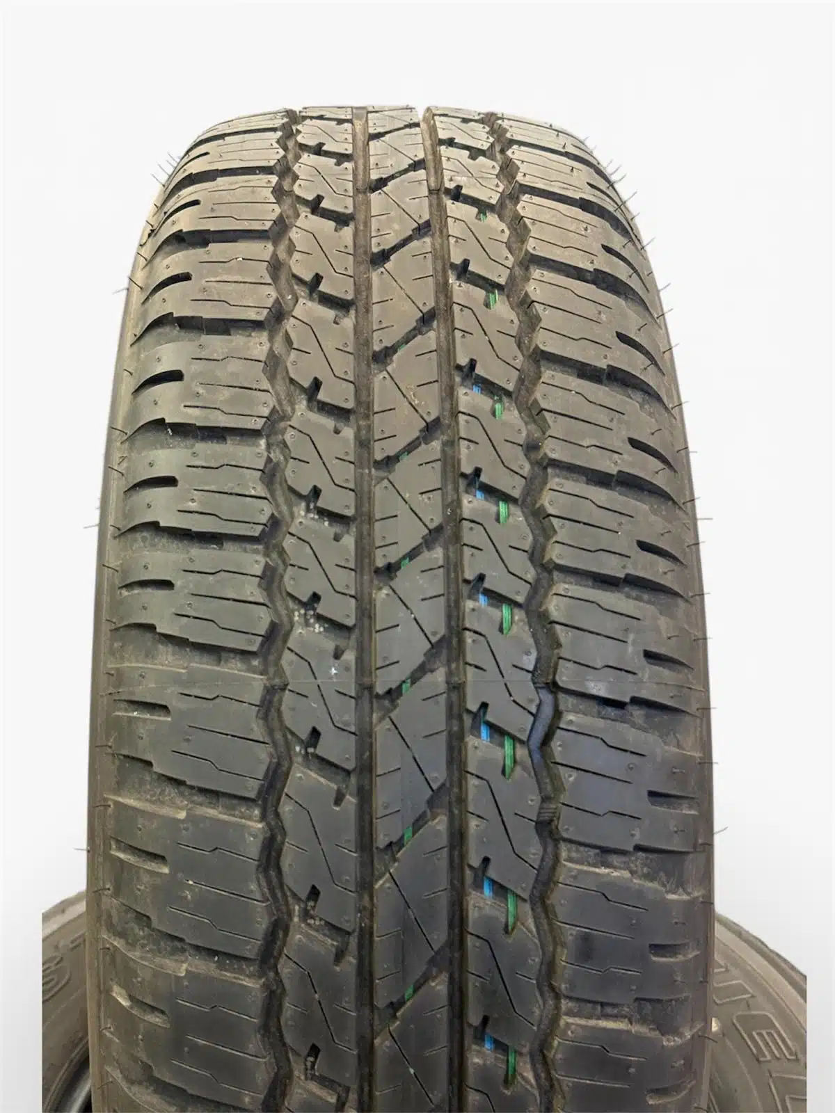 Bridgestone D693III suverehv (265/65R17) - Head Rehvid - Rehvide müük internetis Bridgestone D693III suverehv (265/65R17)