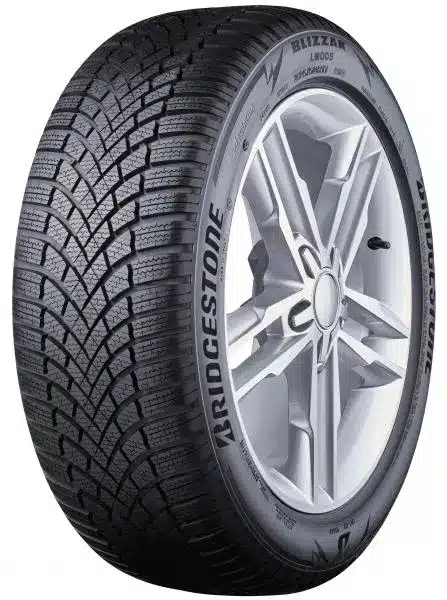 Bridgestone BLIZZAK LM005 lamellrehv (245/45R17) - Head Rehvid - Rehvide müük internetis Bridgestone BLIZZAK LM005 lamellrehv (245/45R17)