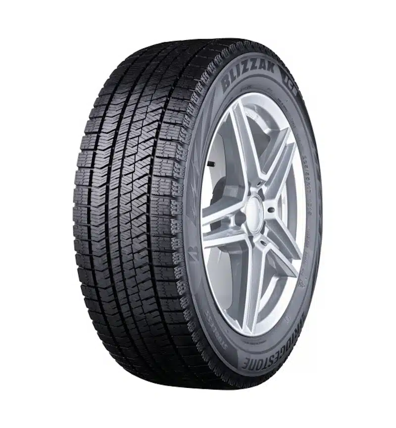 Bridgestone Ice lamellrehv (245/45R18)