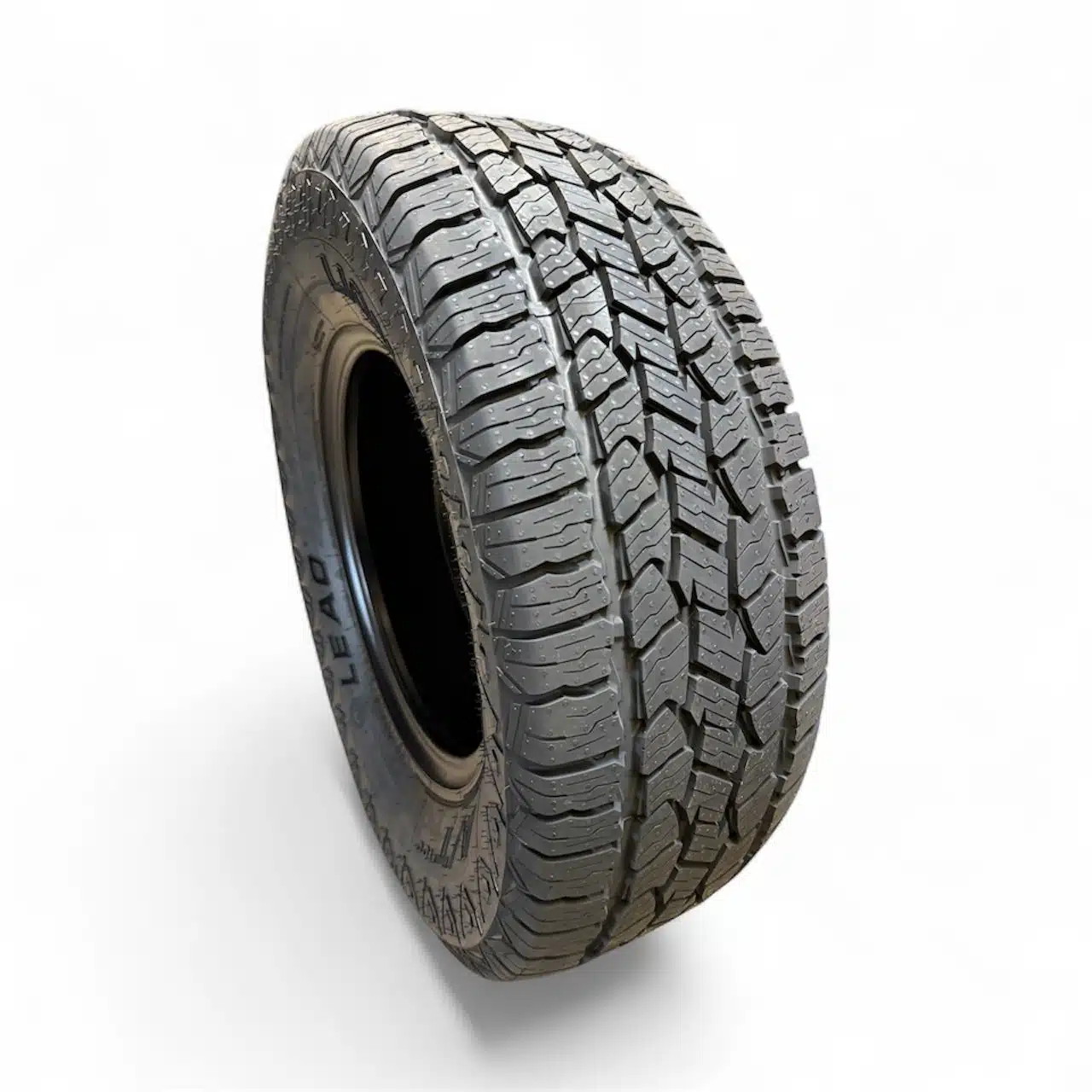 Leao Lion Sport A/T100 mudarehv (255/70R15)