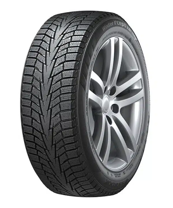 Hankook ICept IZ2 (W616) lamellrehv (205/70R15)